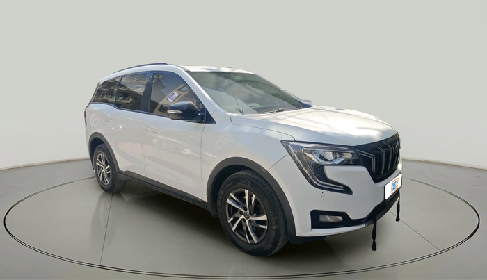 2022 Mahindra XUV700 AX 5 P AT 5 STR, Petrol, Automatic, 31,365 km, exterior