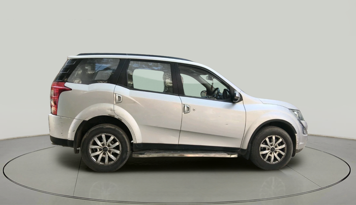 2017 Mahindra XUV500 W8 1.99, Diesel, Manual, 56,589 km, exterior