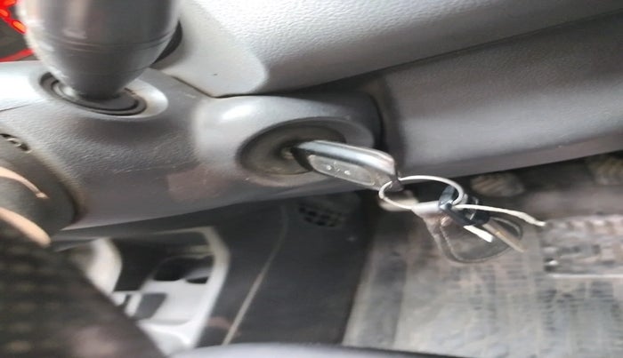 2016 Renault Kwid RXT 0.8, Petrol, Manual, 60,486 km, interior