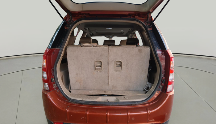2015 Mahindra XUV500 W10, Diesel, Manual, 90,370 km, exterior