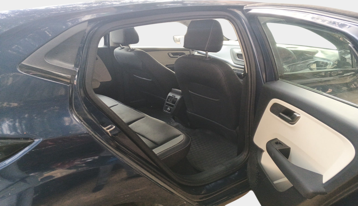 2023 Tata ALTROZ XZ PLUS PETROL, Petrol, Manual, 18,454 km, interior