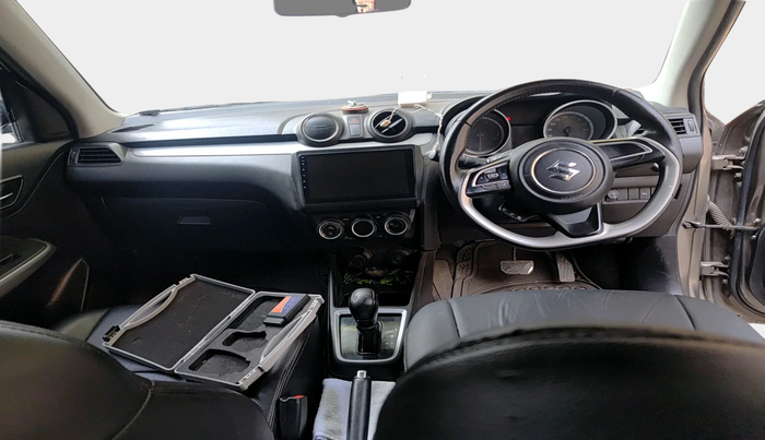 2018 Maruti Swift ZXI AMT, CNG, Automatic, 1,15,679 km, interior