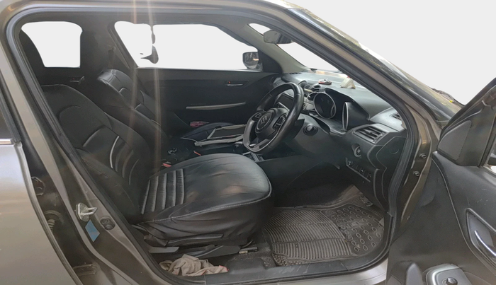 2018 Maruti Swift ZXI AMT, CNG, Automatic, 1,15,679 km, interior