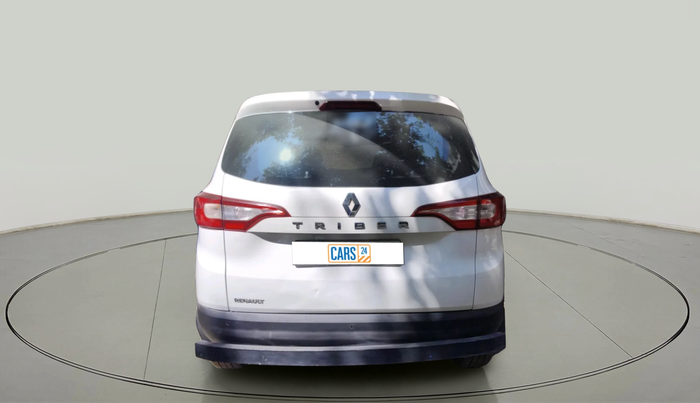 2022 Renault TRIBER RXE MT, Petrol, Manual, 91,404 km, exterior