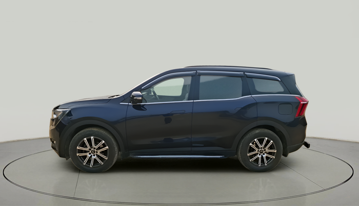 2023 Mahindra XUV700 AX 7 P AT 7 STR, Petrol, Automatic, 11,538 km, exterior