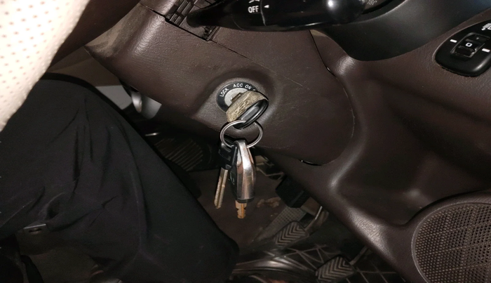 2013 Hyundai Santro Xing GLS, Petrol, Manual, 1,63,673 km, interior