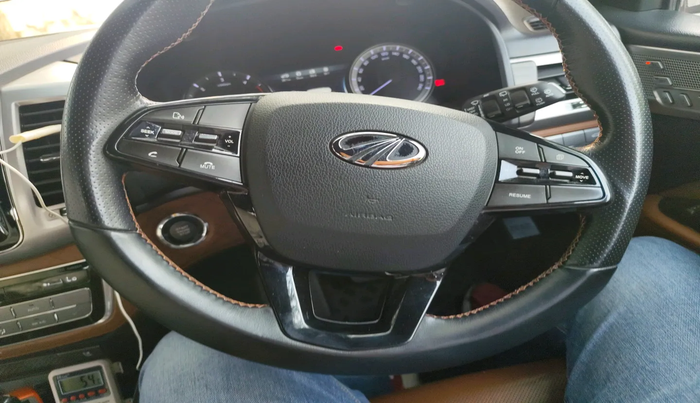 2019 Mahindra ALTURAS G4 4WD AT, Diesel, Automatic, 59,142 km, interior