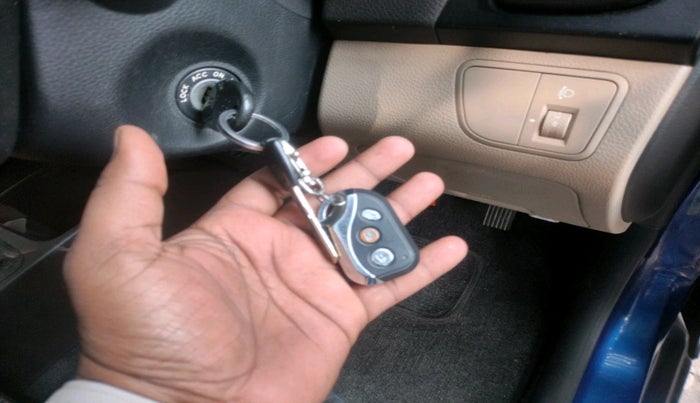 2013 Hyundai Eon MAGNA +, Petrol, Manual, 42,564 km, interior