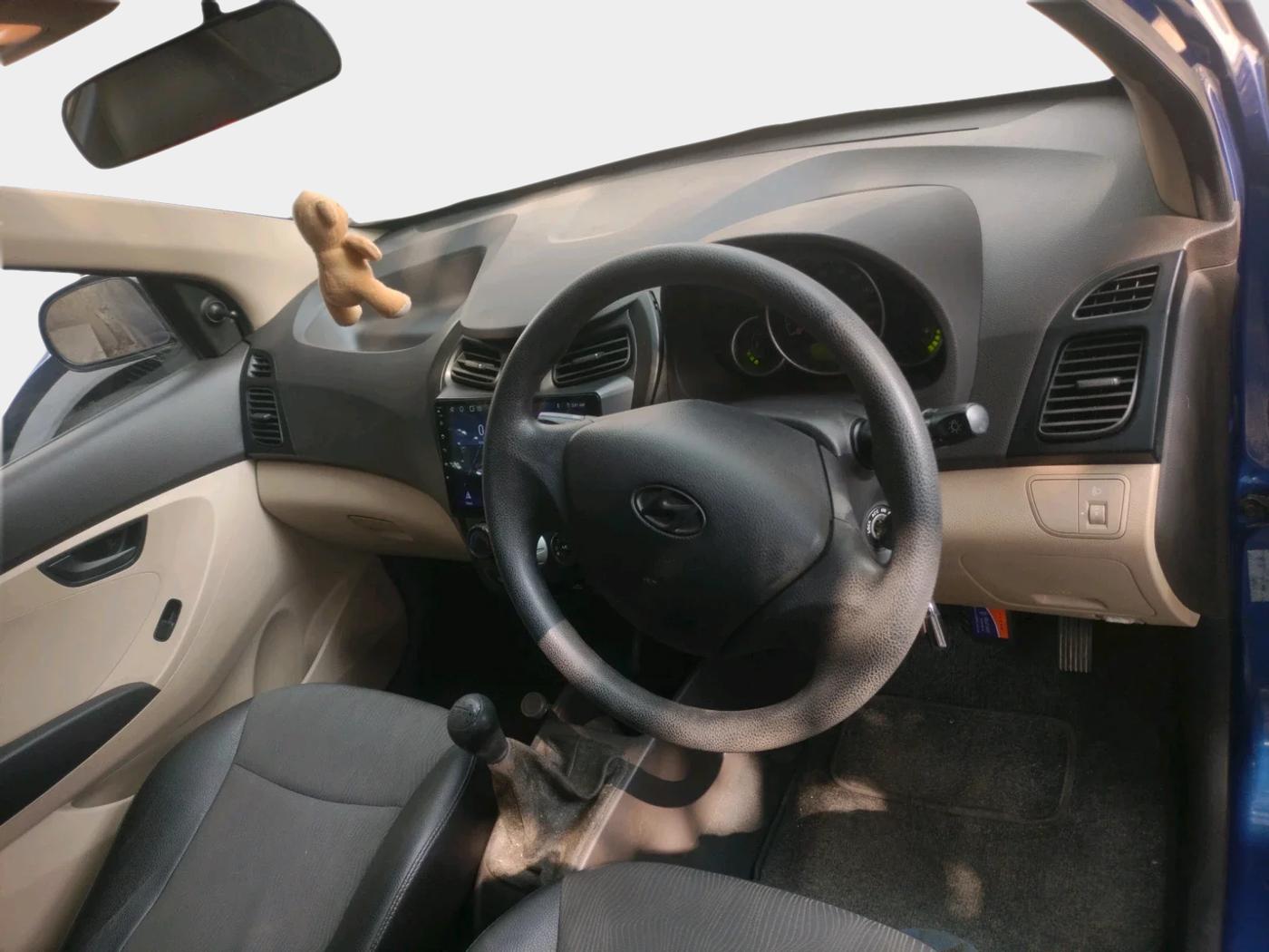 2013 Hyundai Eon MAGNA +, Petrol, Manual, 42,564 km, interior