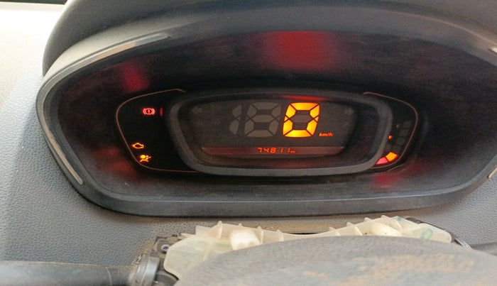 2018 Renault Kwid RXT 1.0, Petrol, Manual, 74,811 km, interior