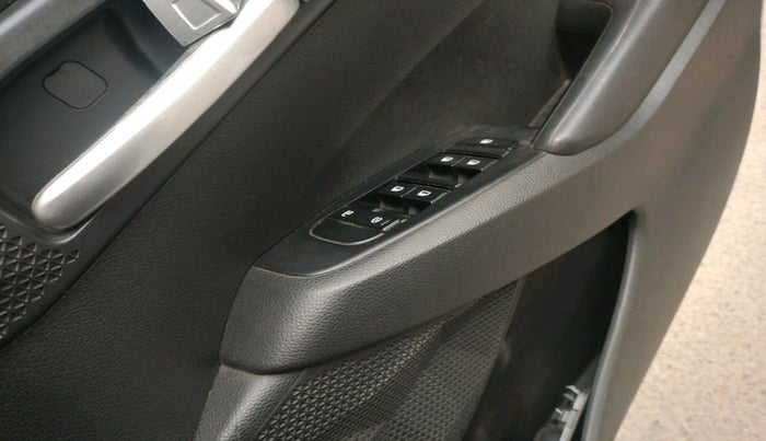 2019 KIA SELTOS HTE 1.5 DIESEL, Diesel, Manual, 1,31,022 km, interior