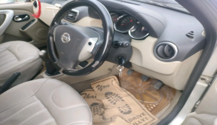 2016 Nissan Terrano XL D PLUS, Diesel, Manual, 1,42,913 km, interior