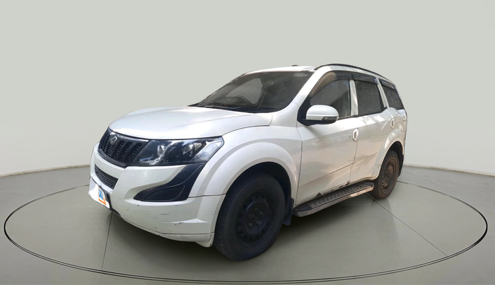 2016 Mahindra XUV500 W4 1.99, Diesel, Manual, 44,201 km, exterior