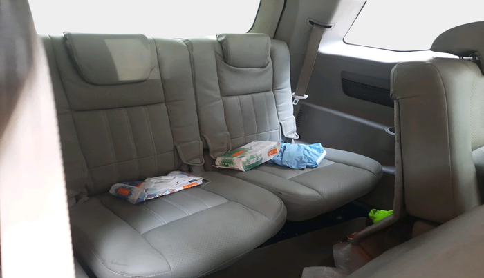 2016 Mahindra XUV500 W4 1.99, Diesel, Manual, 44,201 km, interior