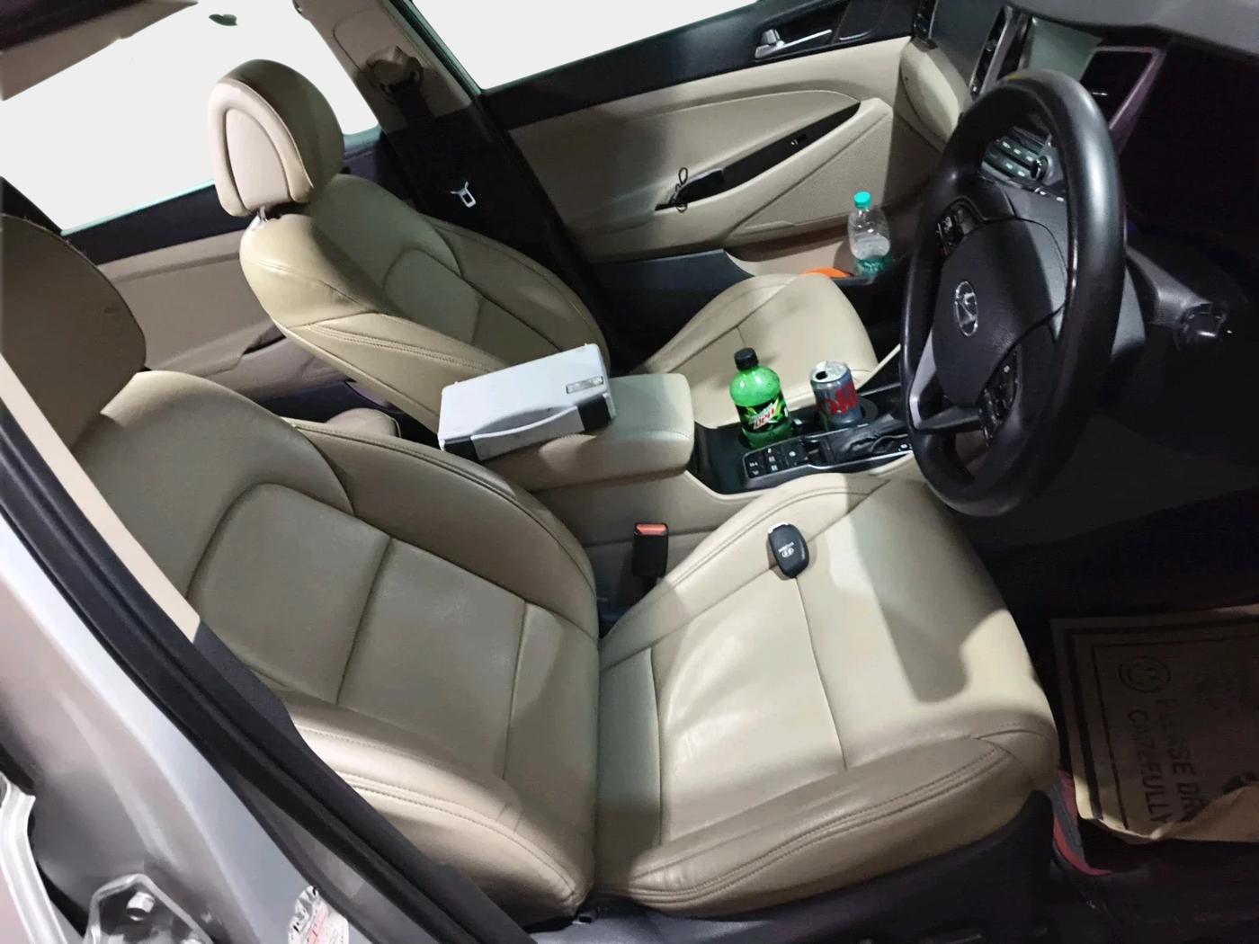 2017 Hyundai Tucson GLS 4WD AT DIESEL, Diesel, Automatic, 1,70,244 km, interior