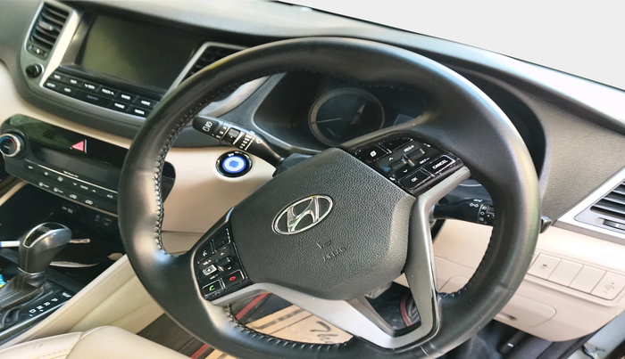 2017 Hyundai Tucson GLS 4WD AT DIESEL, Diesel, Automatic, 1,70,244 km, interior