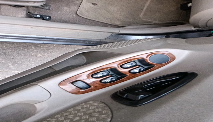 2011 Hyundai Accent EXECUTIVE, Petrol, Manual, 30,036 km, interior