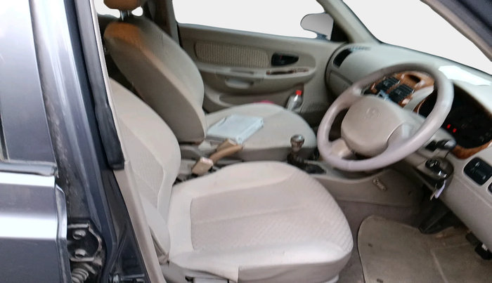 2011 Hyundai Accent EXECUTIVE, Petrol, Manual, 30,036 km, interior