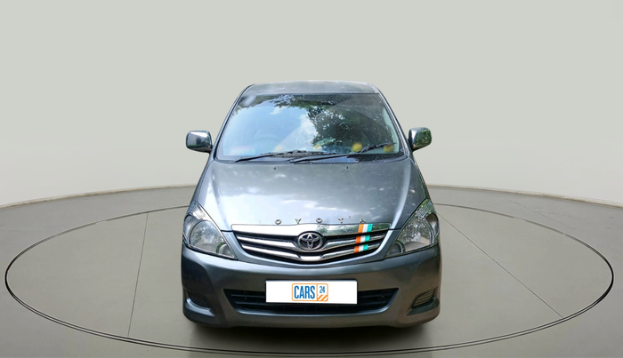 2011 Toyota Innova V 2.5 7 STR, Diesel, Manual, 1,31,932 km, exterior
