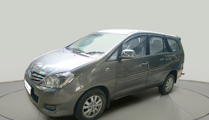 2011 Toyota Innova V 2.5 7 STR, Diesel, Manual, 1,31,932 km, exterior