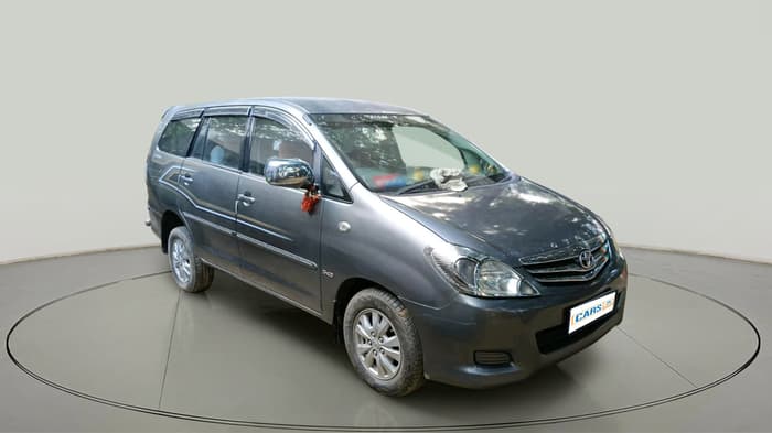 2011 Toyota Innova V 2.5 7 STR, Diesel, Manual, 1,31,932 km, exterior