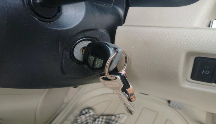 2017 Maruti Swift Dzire LXI (O), Petrol, Manual, 95,137 km, interior