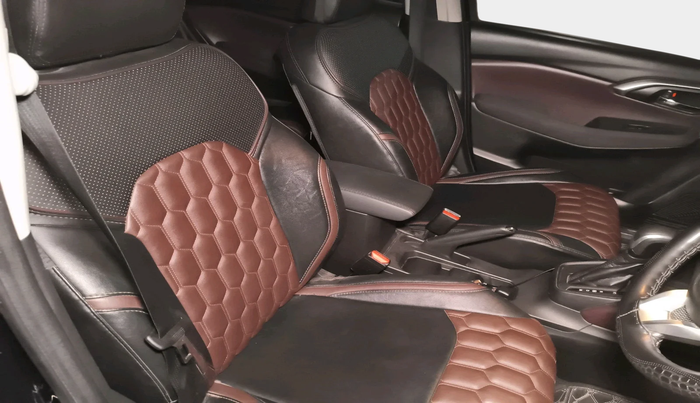 2023 Maruti Grand Vitara DELTA SMART HYBRID AT, Petrol, Automatic, 15,284 km, interior