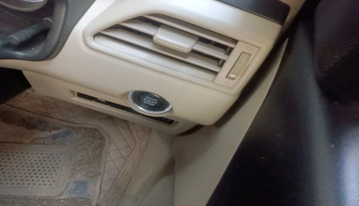 2022 Maruti Dzire ZXI CNG, Petrol, Manual, 54,291 km, interior