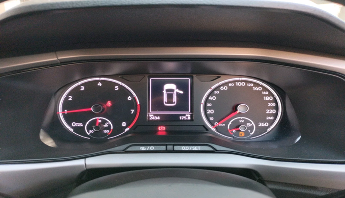 2025 Volkswagen TAIGUN HIGHLINE 1.0 TSI MT, Petrol, Manual, 2,434 km, interior