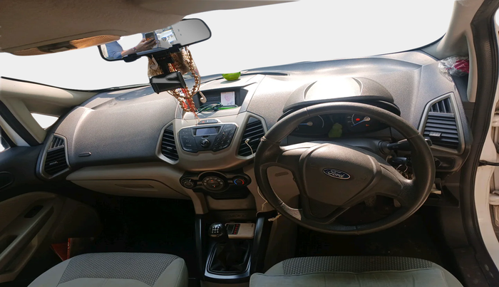 2016 Ford Ecosport AMBIENTE 1.5L DIESEL, Diesel, Manual, 1,50,470 km, interior