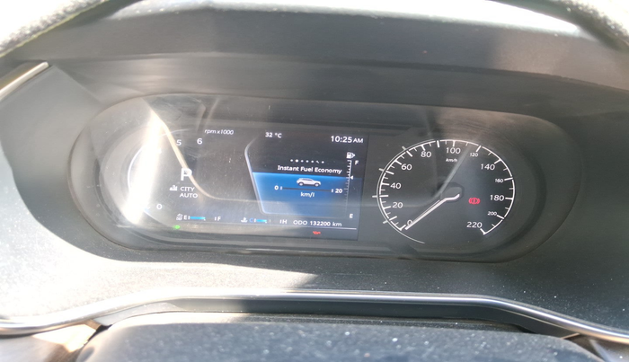 2020 Tata Harrier XZA PLUS 2.0L, Diesel, Automatic, 1,34,000 km, interior