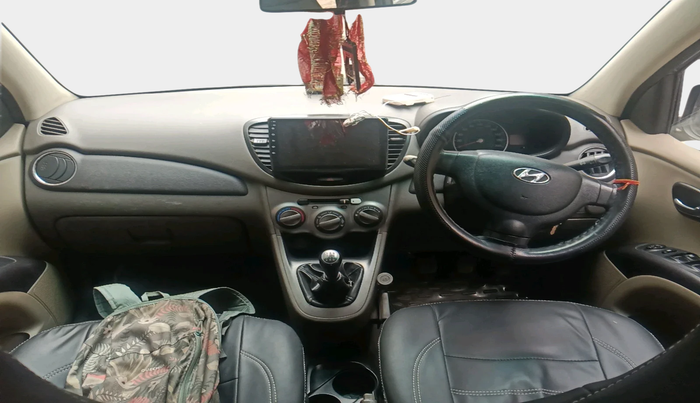 2011 Hyundai i10 MAGNA 1.2, Petrol, Manual, 65,750 km, interior