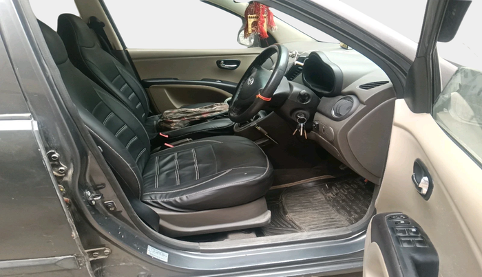 2011 Hyundai i10 MAGNA 1.2, Petrol, Manual, 65,750 km, interior