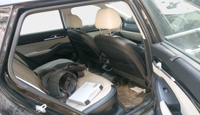 2023 KIA SELTOS HTX 1.5 CVT PETROL, Petrol, Automatic, 35,158 km, interior