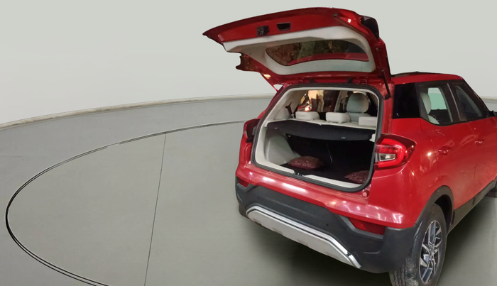 2022 Mahindra XUV300 W8 (O) 1.2 PETROL, Petrol, Manual, 17,986 km, exterior