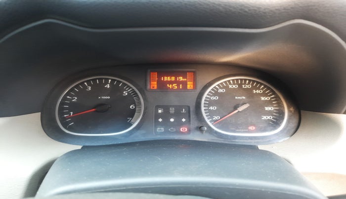 2013 Renault Duster 85 PS RXL DIESEL, Diesel, Manual, 1,36,819 km, interior