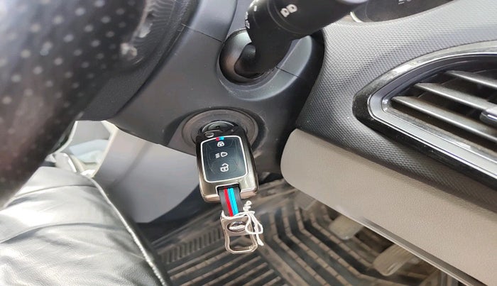 2019 Tata Tiago XT PETROL, Petrol, Manual, 41,957 km, interior