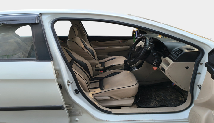 2016 Maruti Ciaz VXI, Petrol, Manual, 90,354 km, interior