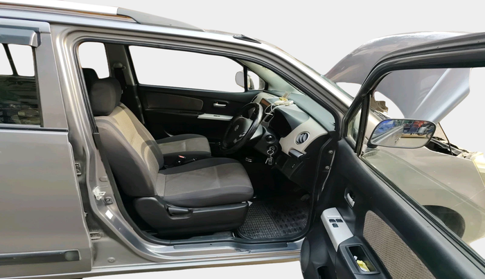 2013 Maruti Wagon R 1.0 LXI, Petrol, Manual, 73,083 km, interior