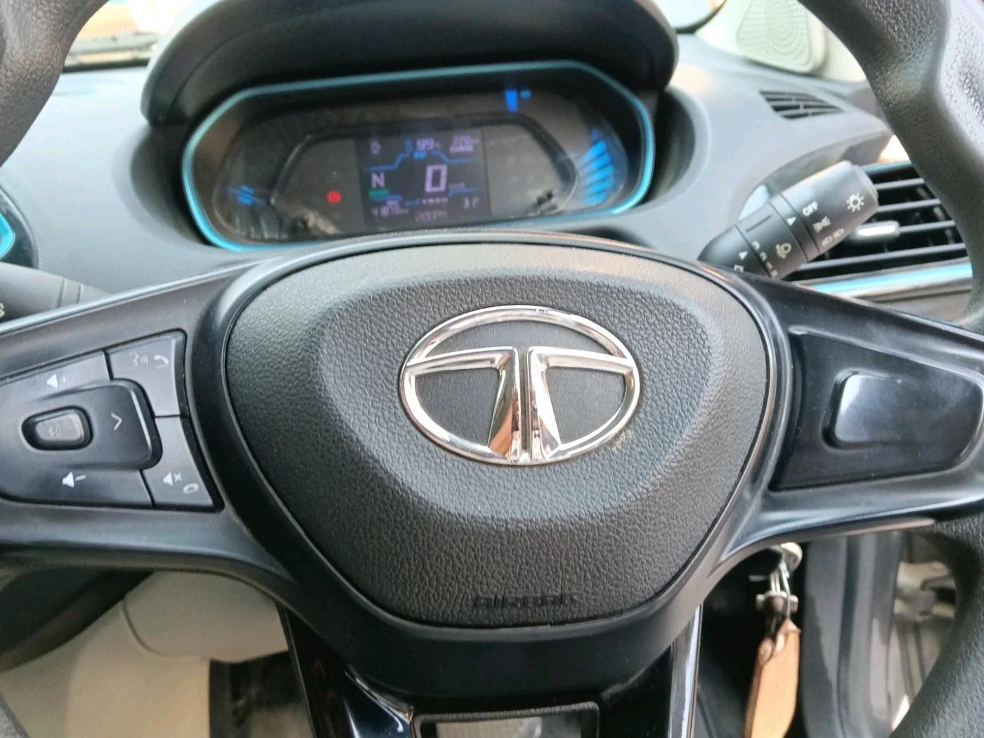 2023 Tata TIAGO EV XT MEDIUM RANGE, Electric, Automatic, 41,879 km, interior