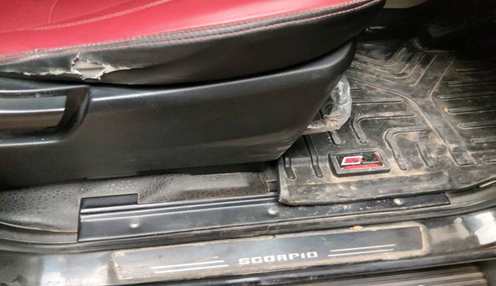 2021 Mahindra Scorpio S5, Diesel, Manual, 38,278 km, interior