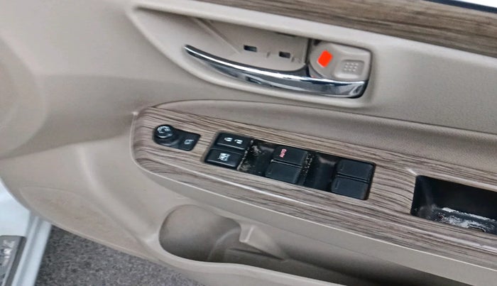 2020 Maruti Ciaz ALPHA  AT 1.5 SHVS PETROL, Petrol, Automatic, 52,042 km, interior