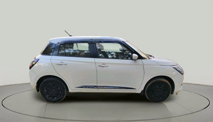 2024 Maruti Swift VXi (O) AMT, Petrol, Automatic, 25,588 km, exterior