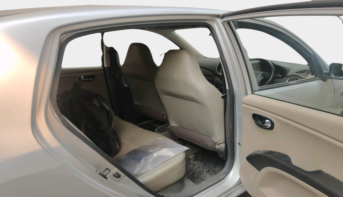 2010 Hyundai i10 MAGNA 1.2, Petrol, Manual, 26,041 km, interior