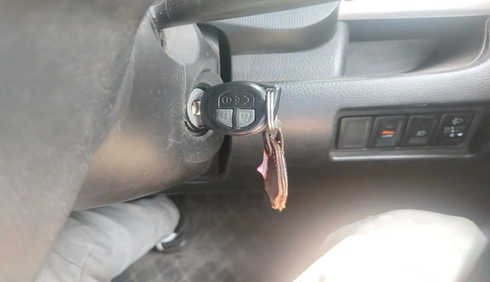 2016 Maruti Swift VXI, Petrol, Manual, 97,832 km, interior