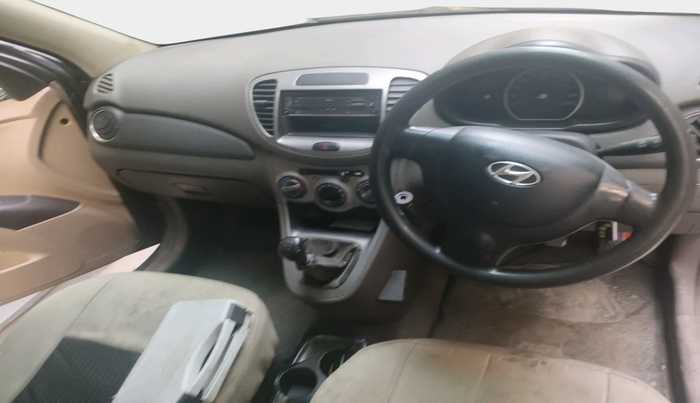 2011 Hyundai i10 MAGNA 1.2, Petrol, Manual, 1,70,424 km, interior