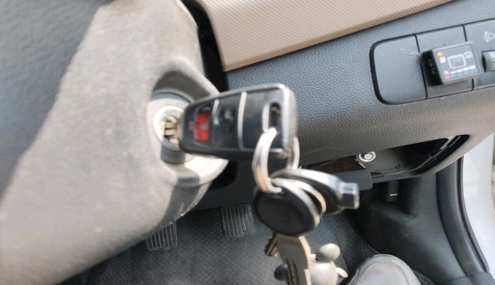 2015 Hyundai Grand i10 SPORTZ 1.2 KAPPA VTVT, CNG, Manual, 94,903 km, interior