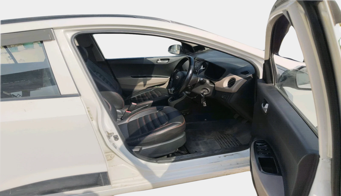 2015 Hyundai Grand i10 SPORTZ 1.2 KAPPA VTVT, CNG, Manual, 94,903 km, interior