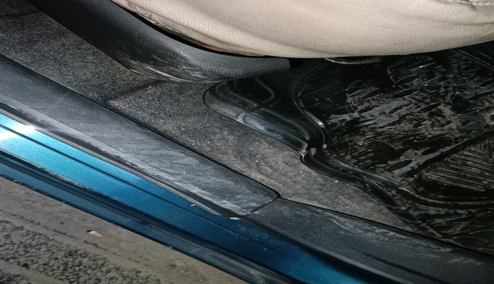 2014 Nissan Micra Active XL, Petrol, Manual, 47,872 km, interior