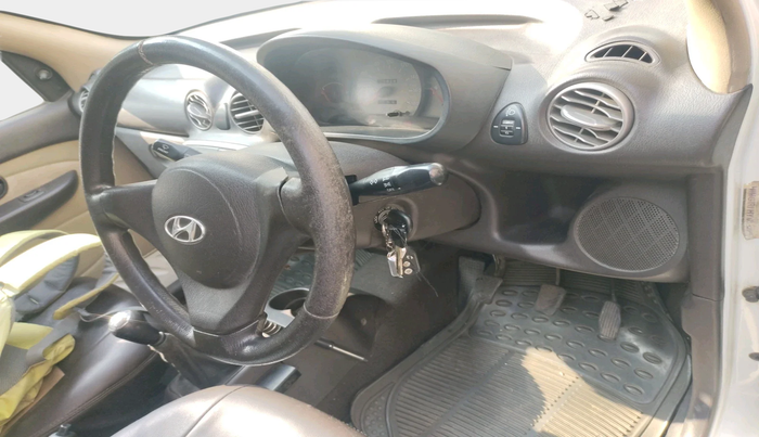 2010 Hyundai Santro Xing GLS, Petrol, Manual, 28,481 km, interior